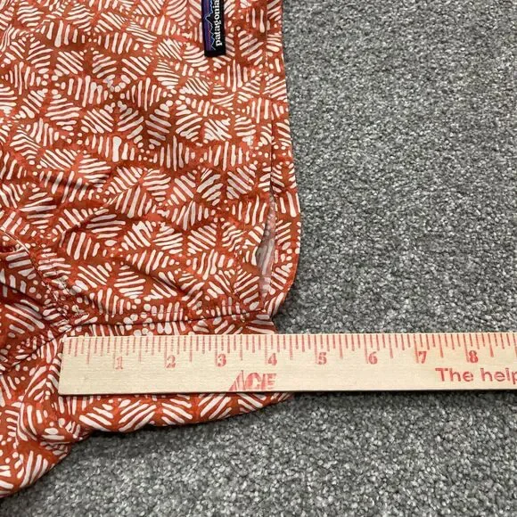 Patagonia Shorts Adult Extra Small XS Orange Geometric Nylon Baggies 4 in Ladies - Picture 8 of 9